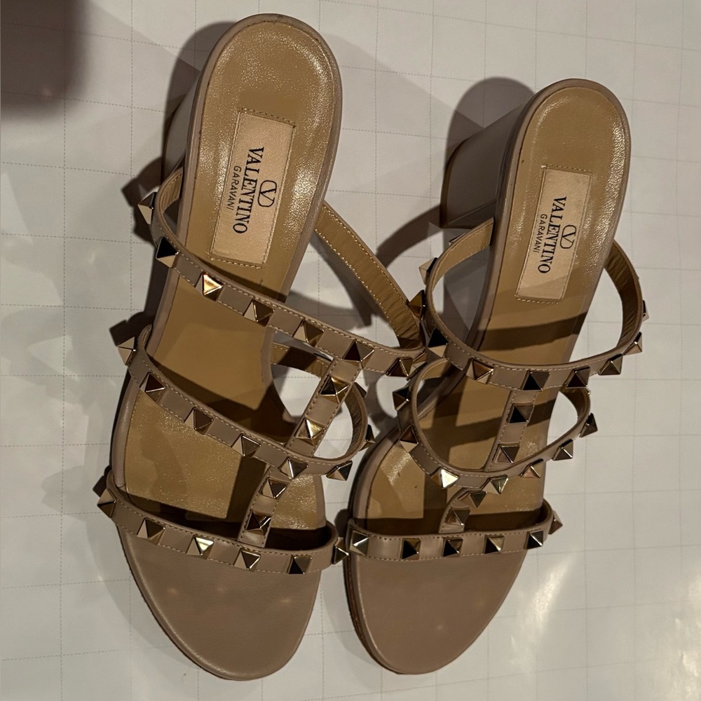 New and Authentic Valentino Garavani Beige Studded Sandals - Picture 7 of 8